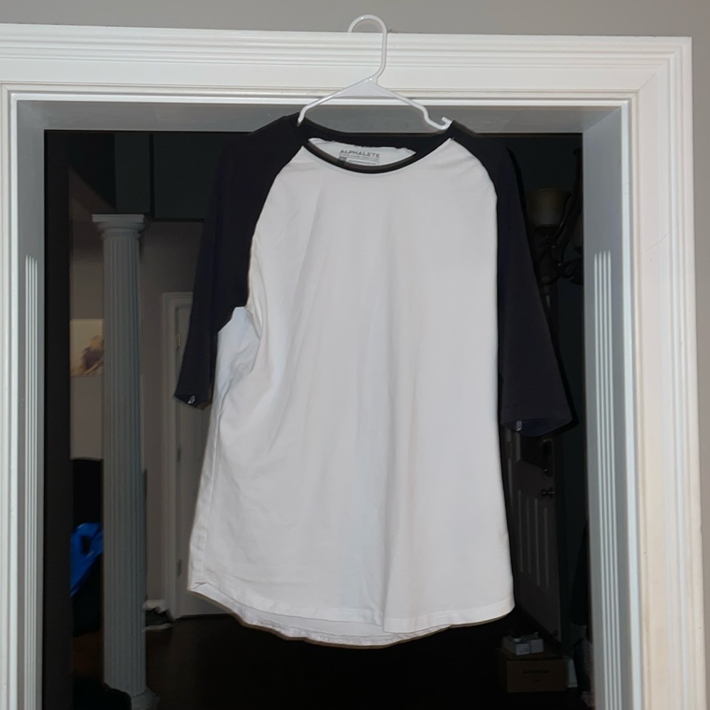 Alphalete quarter sleeve shirt
